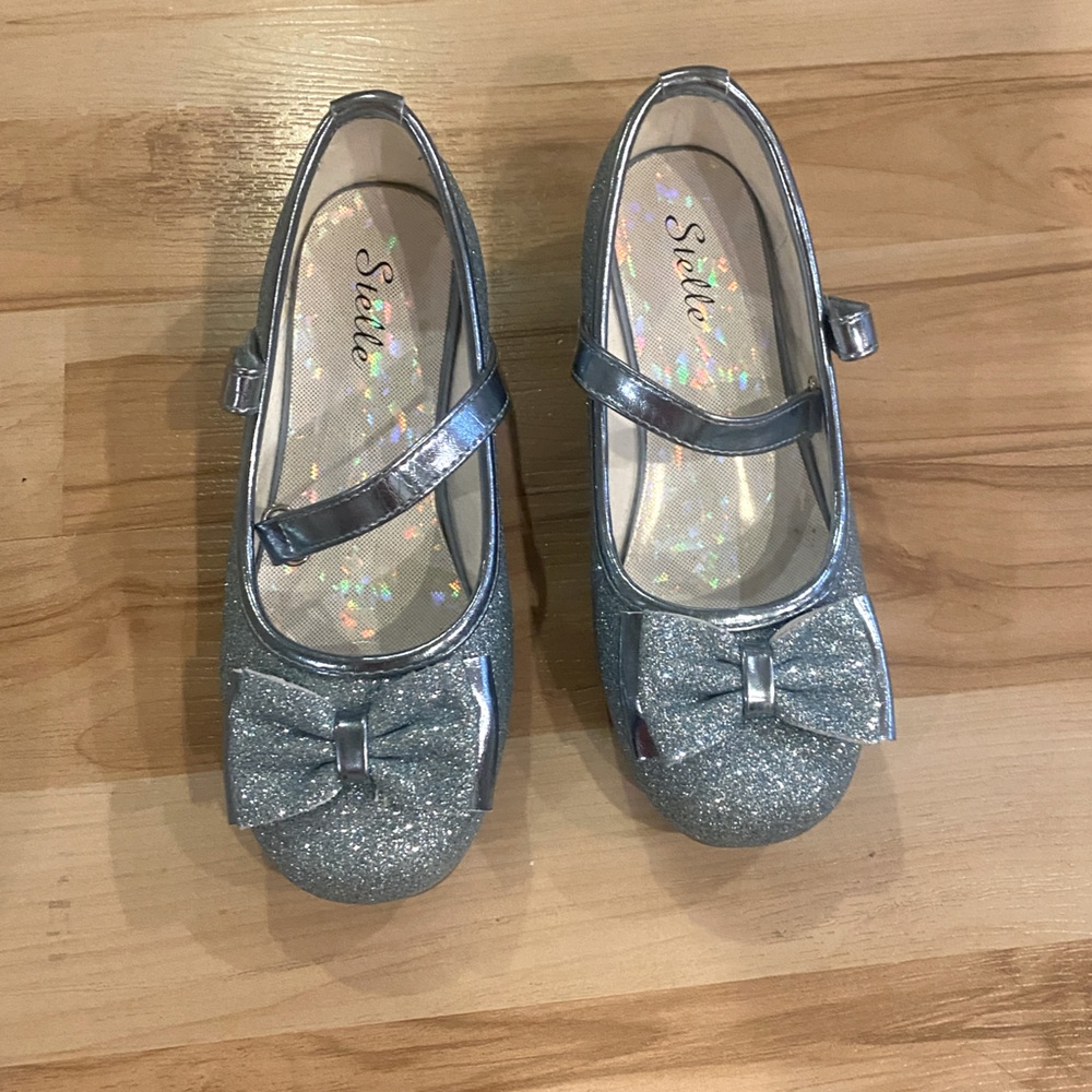 Girl’s Blue Sparkle Cinderella Shoes Size 12
